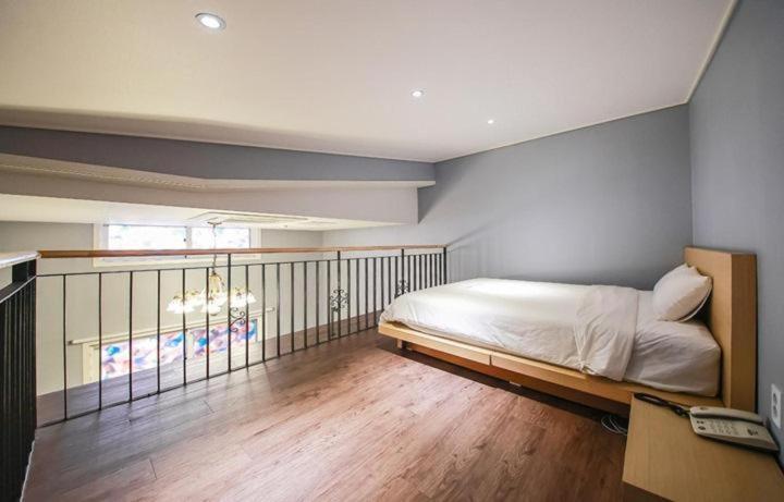 Shine Hotel Сеул Экстерьер фото